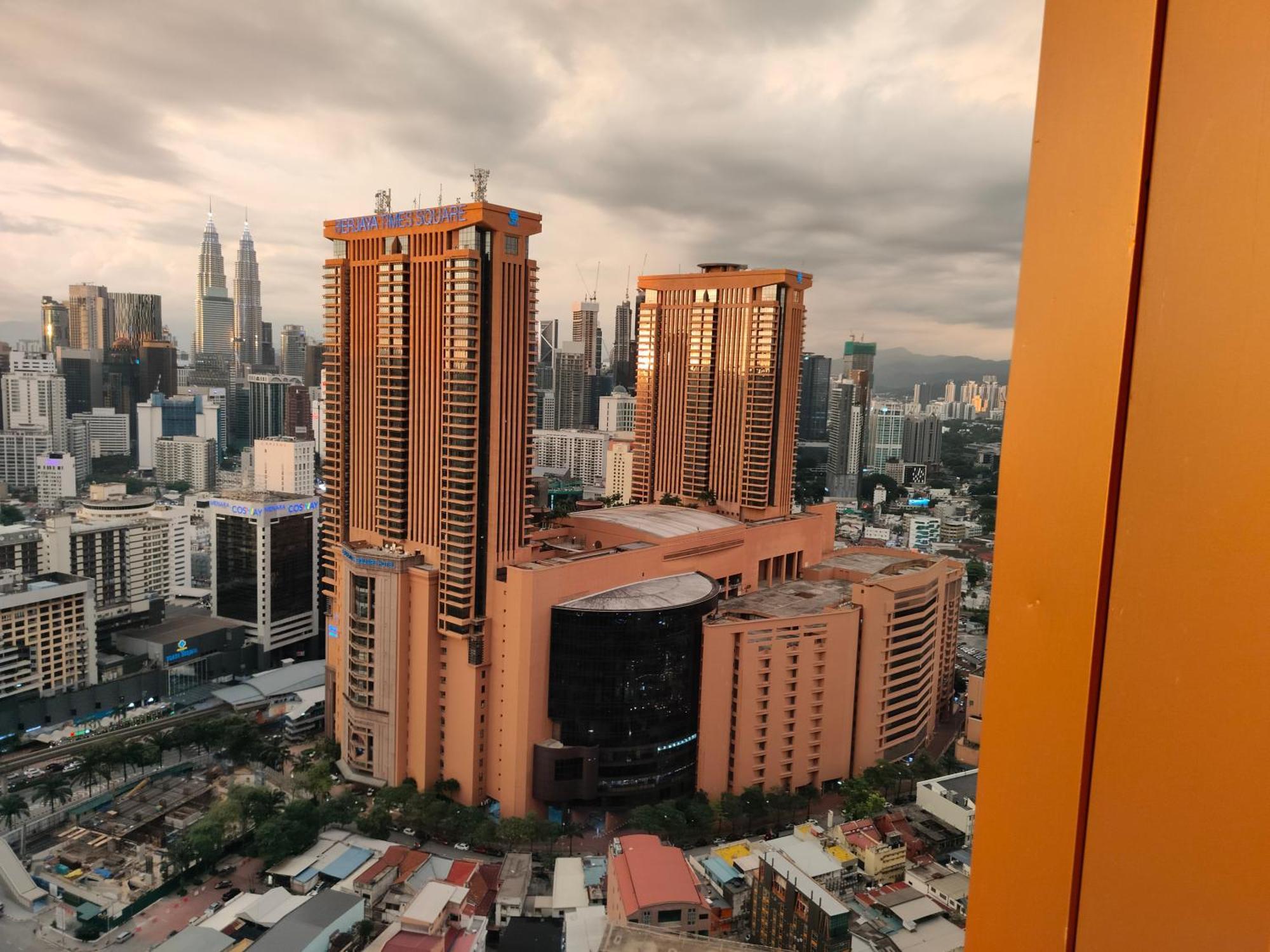 Lucentia Residence Bbcc @ Lalaport Kuala Lumpur Exterior photo